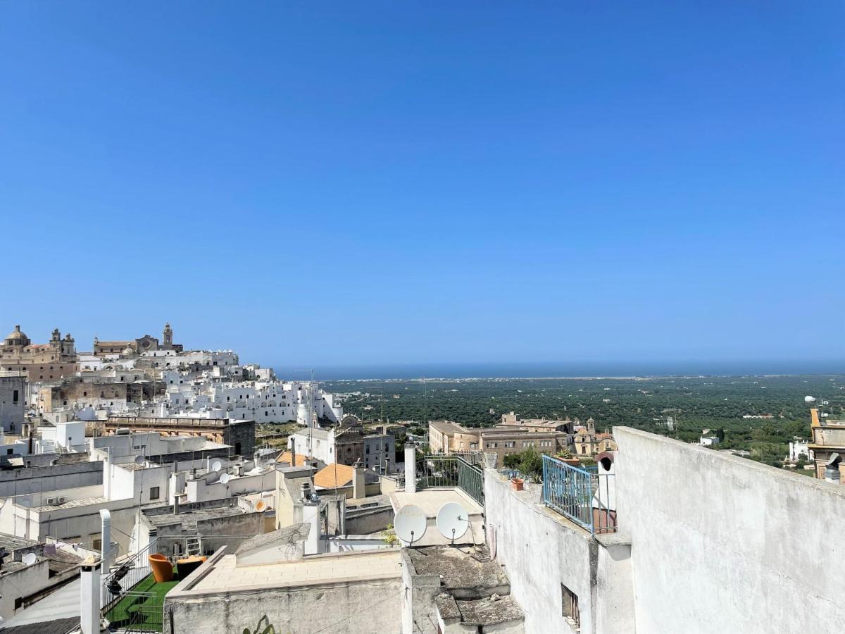 La Stanza Sul Tetto - Panorama&Relax - Ostuni Centro Villa Buitenkant foto