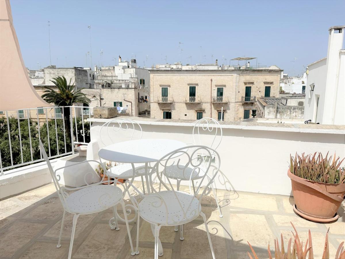 La Stanza Sul Tetto - Panorama&Relax - Ostuni Centro Villa Buitenkant foto